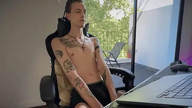 Den BlueXx online show from 02/25/26, 09:02