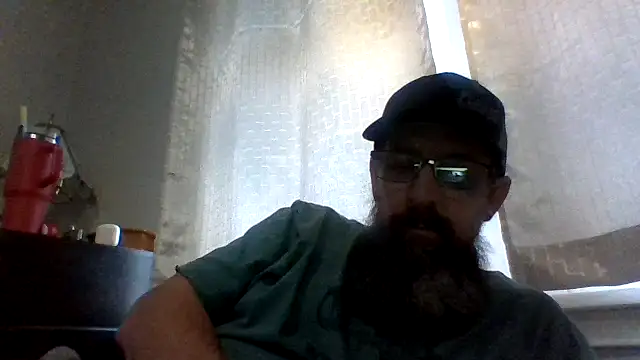 Snapshot of Huskers2020 chatting on 12/07/24, 10:39 Huskers2020 online show from 12/07/24, 10:39