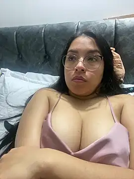 Snapshot of Alice_taylor1_ chatting on 01/10/25, 01:42 Alice taylor1 online show from 01/10/25, 01:42