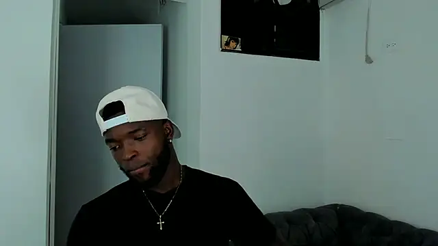 Dylan Taylor online show from 09/11/25, 03:17