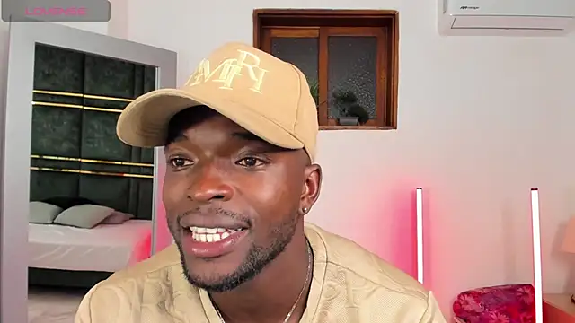 Dylan Taylor online show from 02/07/26, 03:10