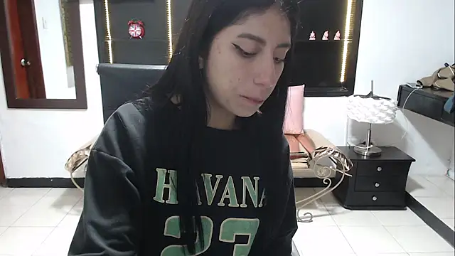 Snapshot of Angela_Diaz_ chatting on 12/28/24, 11:09 Angela Diaz online show from 12/28/24, 11:09