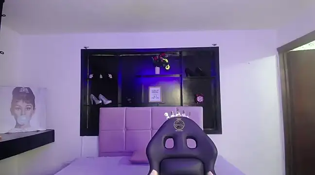 Snapshot of Angela_Diaz_ chatting on 01/29/25, 12:45 Angela Diaz online show from 01/29/25, 12:45