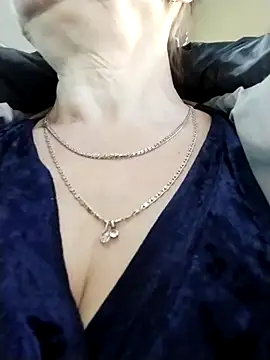 Snapshot of Lorrain_Dorrie chatting on 03/18/25, 06:14 Lorrain Dorrie online show from 03/18/25, 06:14