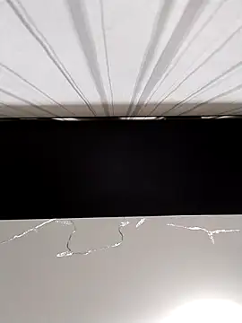 Snapshot of Lorrain_Dorrie chatting on 12/15/25, 06:17 Lorrain Dorrie online show from 12/15/25, 06:17