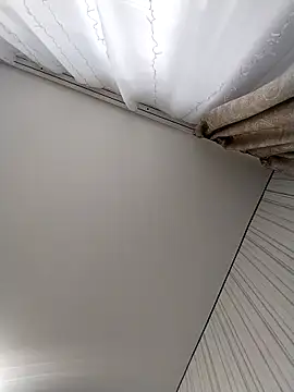 Snapshot of Lorrain_Dorrie chatting on 12/16/25, 08:19 Lorrain Dorrie online show from 12/16/25, 08:19