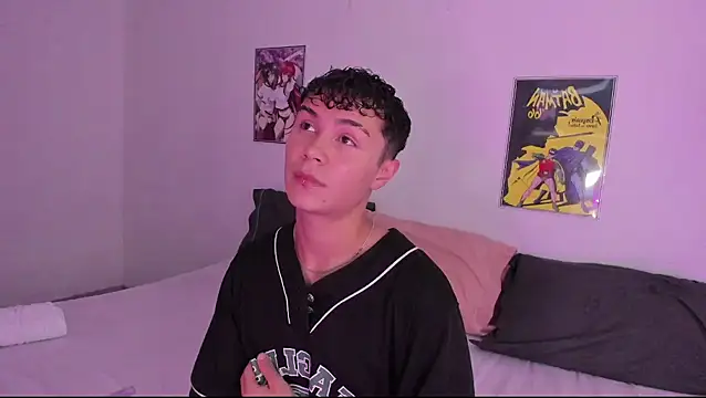 Snapshot of crushnier chatting on 12/09/24, 05:19 crushnier online show from 12/09/24, 05:19