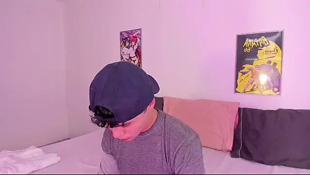 Snapshot of crushnier chatting on 12/12/24, 05:04 crushnier online show from 12/12/24, 05:04