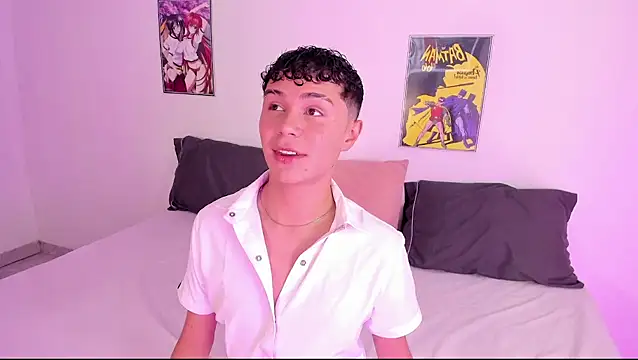 Snapshot of crushnier chatting on 12/21/24, 05:29 crushnier online show from 12/21/24, 05:29