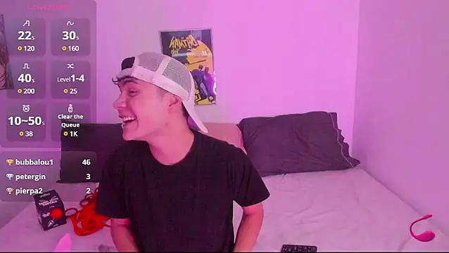 Snapshot of crushnier chatting on 02/25/25, 05:36 crushnier online show from 02/25/25, 05:36