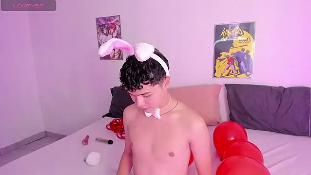 Snapshot of crushnier chatting on 02/27/25, 06:09 crushnier online show from 02/27/25, 06:09