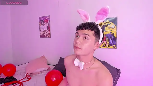 Snapshot of crushnier chatting on 02/27/25, 09:14 crushnier online show from 02/27/25, 09:14