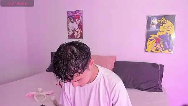 Snapshot of crushnier chatting on 02/28/25, 03:04 crushnier online show from 02/28/25, 03:04