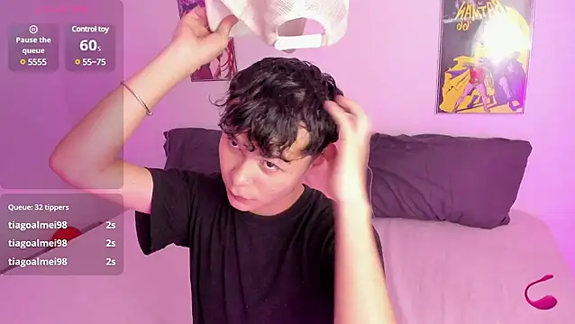 Snapshot of crushnier chatting on 03/10/25, 06:23 crushnier online show from 03/10/25, 06:23