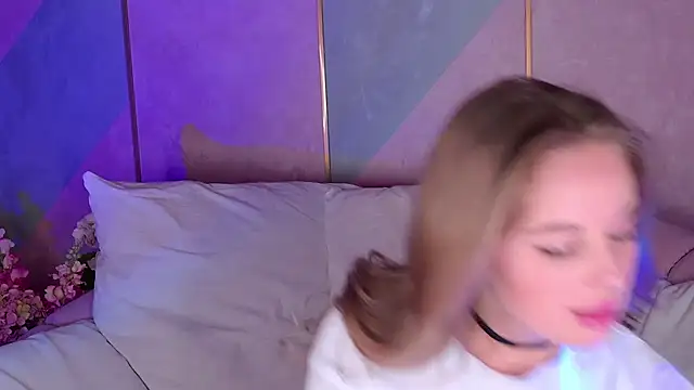 BeatriceEsmont online show from 03/15/25, 09:27