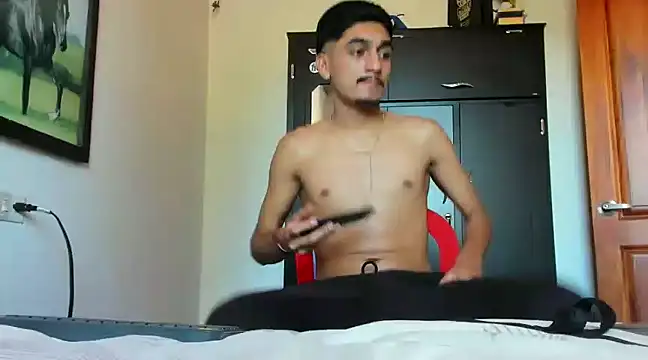 Snapshot of latin_bbc chatting on 01/31/25, 05:10 latin bbc online show from 01/31/25, 05:10