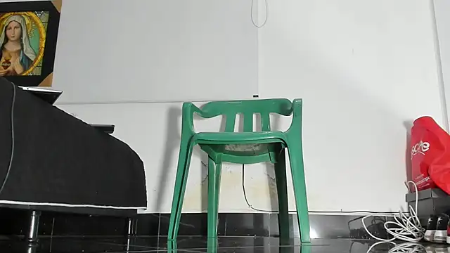 Snapshot of latin_bbc chatting on 10/02/25, 12:28 latin bbc online show from 10/02/25, 12:28