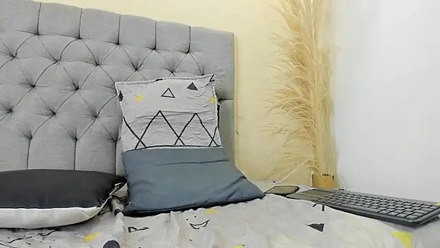 bruno miller  online show from 04/21/26, 01:42