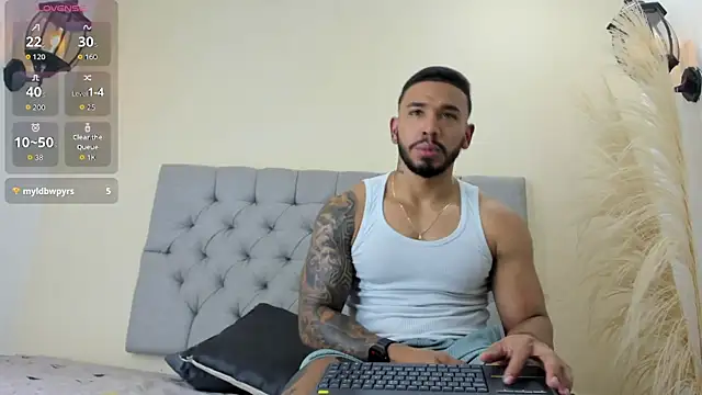 Snapshot of bruno_miller_ chatting on 05/15/26, 09:33 bruno miller online show from 05/15/26, 09:33