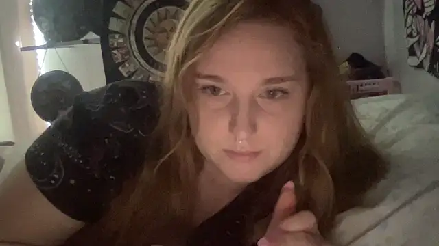 Snapshot of thickgingergoddess chatting on 01/21/25, 06:12 thickgingergoddess online show from 01/21/25, 06:12