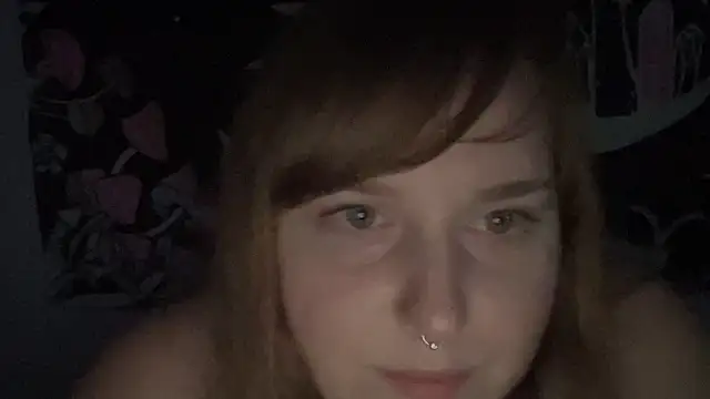 Snapshot of thickgingergoddess chatting on 02/09/25, 05:50 thickgingergoddess online show from 02/09/25, 05:50