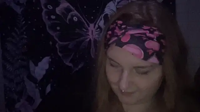 Snapshot of thickgingergoddess chatting on 02/13/25, 12:02 thickgingergoddess online show from 02/13/25, 12:02