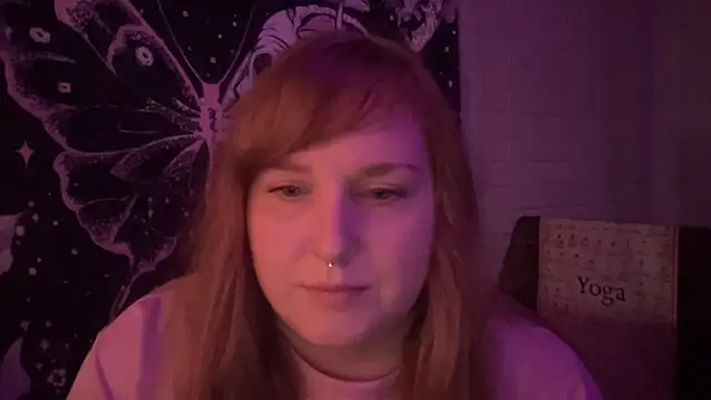 Snapshot of thickgingergoddess chatting on 02/21/25, 11:10 thickgingergoddess online show from 02/21/25, 11:10
