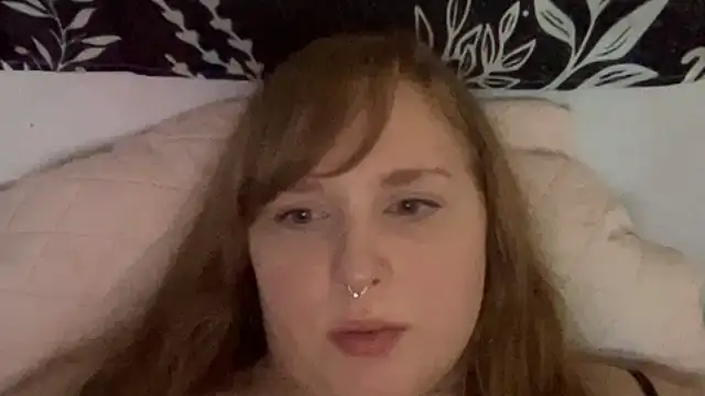 Snapshot of thickgingergoddess chatting on 03/02/25, 01:58 thickgingergoddess online show from 03/02/25, 01:58