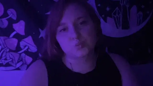 Snapshot of thickgingergoddess chatting on 03/22/25, 12:39 thickgingergoddess online show from 03/22/25, 12:39