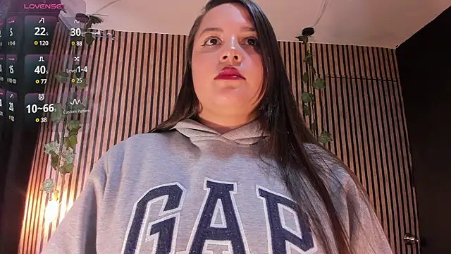 Victoria Ponce1 online show from 01/07/25, 08:21