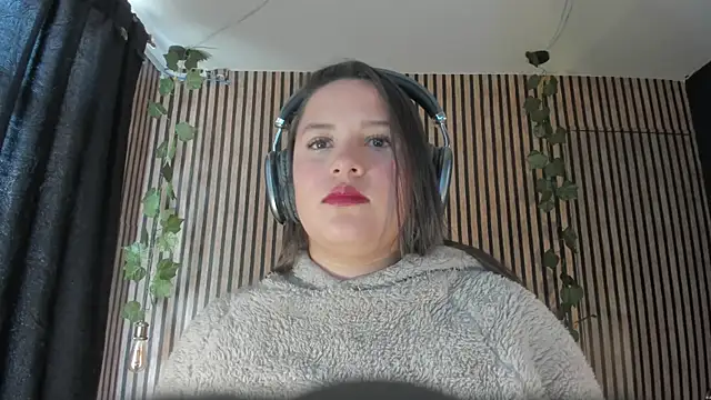 Victoria Ponce1 online show from 02/19/25, 07:27