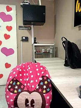 cherry coper online show from 10/04/25, 12:25