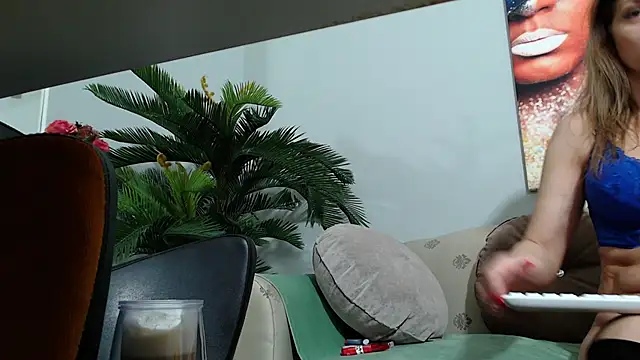 EvySmithXXX online show from 02/04/25, 06:46