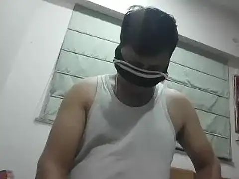 samee00721 online show from 12/26/24, 06:22