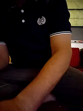 Snapshot of samee00721 chatting on 11/04/25, 06:18 samee00721 online show from 11/04/25, 06:18