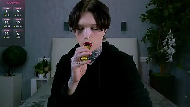 Simona Rain online show from 02/01/25, 10:15