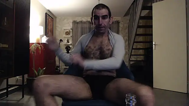 Snapshot of Samir_44200 chatting on 03/04/26, 09:21 Samir 44200 online show from 03/04/26, 09:21