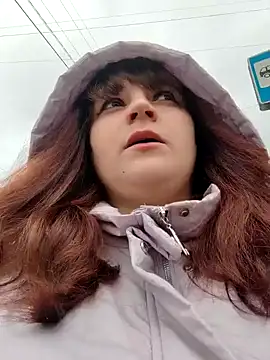 Eva Florence online show from 02/02/25, 10:57