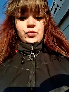 Eva Florence online show from 02/26/25, 12:47