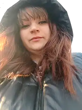 Eva Florence online show from 03/11/25, 07:15