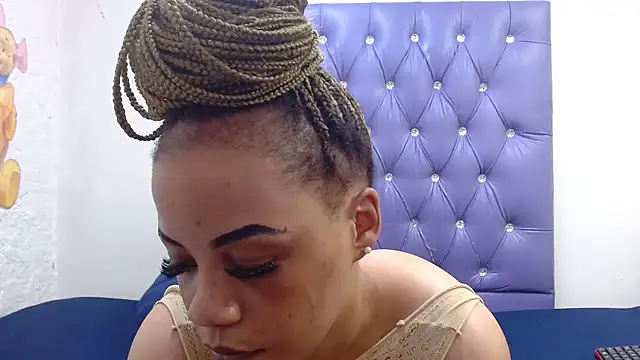 LolaTwerksXX online show from 01/18/26, 01:26