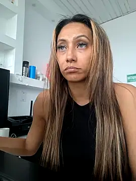 salome drasin online show from 11/14/25, 03:00