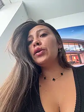 LIZ-06  online show from 03/03/26, 01:50