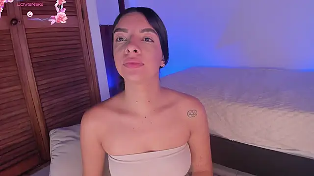 777AylinZ online show from 10/18/25, 12:17