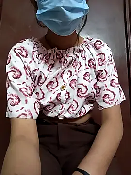 Snapshot of BabySlimmy10 chatting on 12/14/24, 10:07 BabySlimmy10 online show from 12/14/24, 10:07