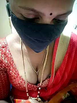 Snapshot of Cute-chinny chatting on 01/16/25, 01:37 Cute-chinny online show from 01/16/25, 01:37