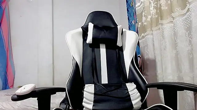 danilo302209 online show from 03/08/25, 12:52