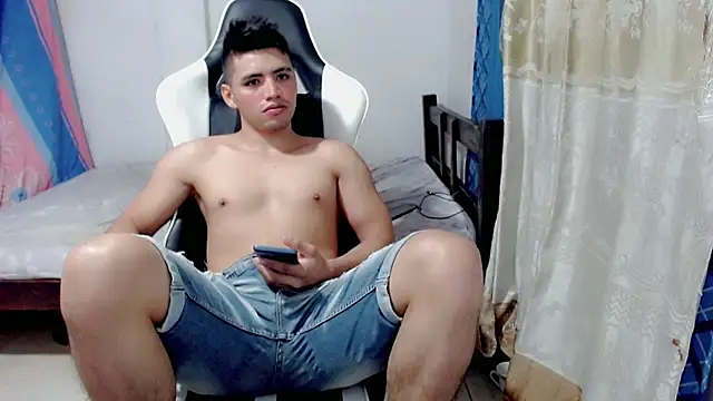 danilo302209 online show from 03/12/25, 06:18