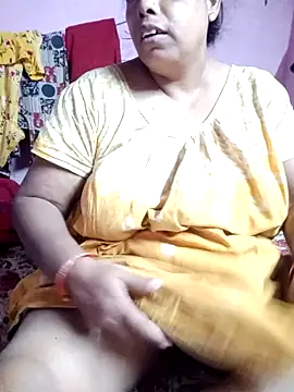 Snapshot of Hotty-rumi chatting on 10/17/25, 03:03 Hotty-rumi online show from 10/17/25, 03:03