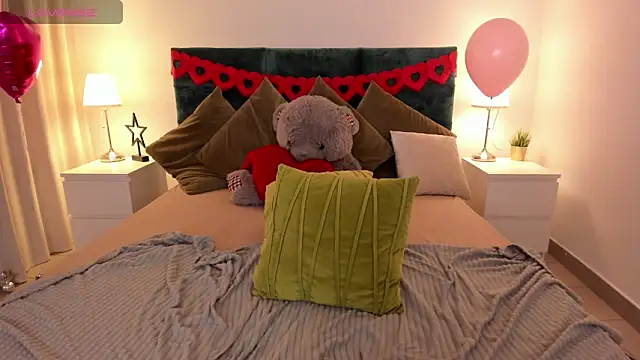 Snapshot of AmA_lia_ chatting on 02/28/25, 11:58 AmA lia online show from 02/28/25, 11:58